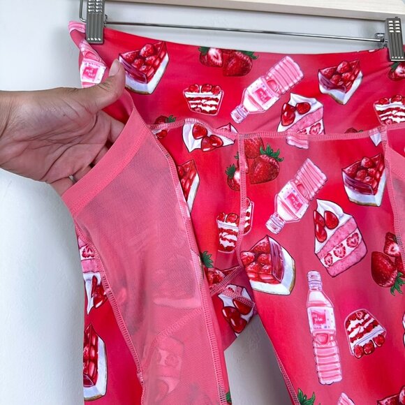 Iron Yokai Leggings Women XL Pink Soft Girl Kawaii Strawberry Cake Activewear‎ - Picture 3 of 11